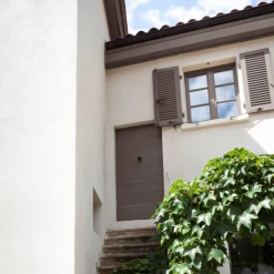 Peinture Exterieure Bois Peinture Bois Extérieurs V33 Climats Extrêmes Taupe Satin Pot 2L -Chimiqui Boutique peinture bois ce v33 taupe